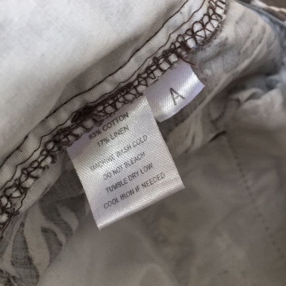 LOFT Leopard Shorts - Picture 4 of 4